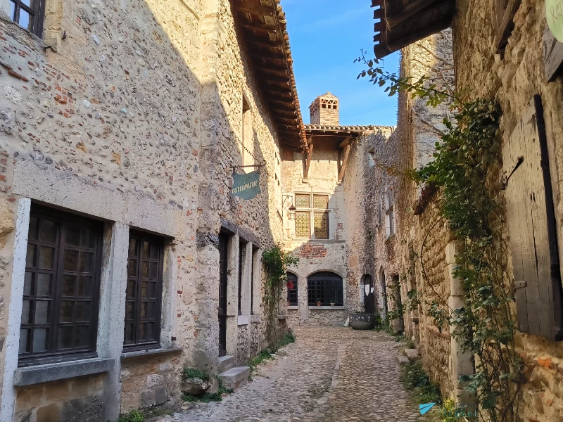 Pérouges