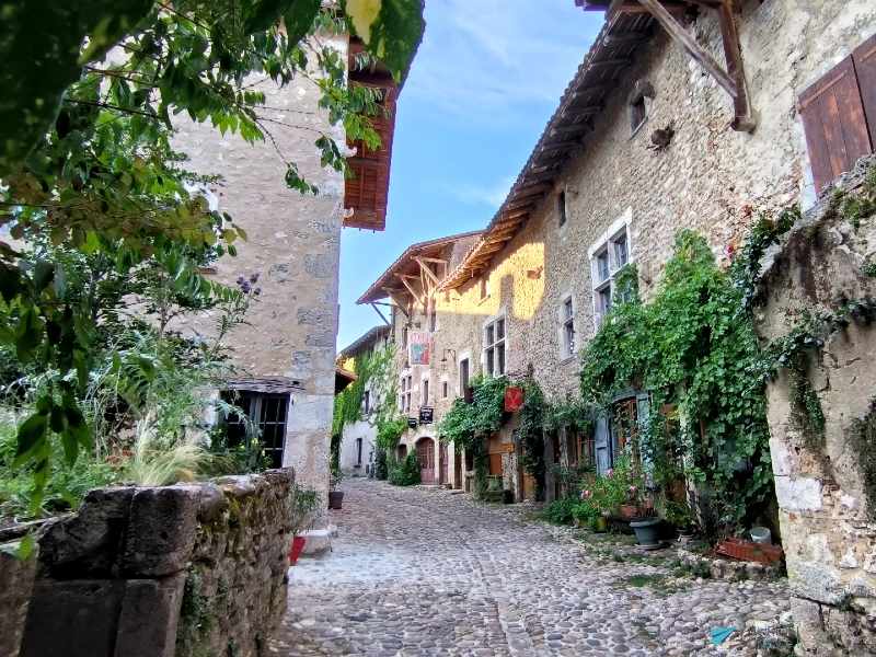 Pérouges