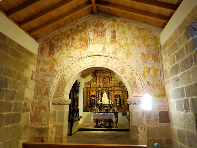 Iglesia de Santa María de Seteventos Ribeira Sacra